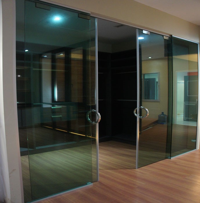 Cấu tạo và ưu điểm của cửa kính cường lực 2 cánh