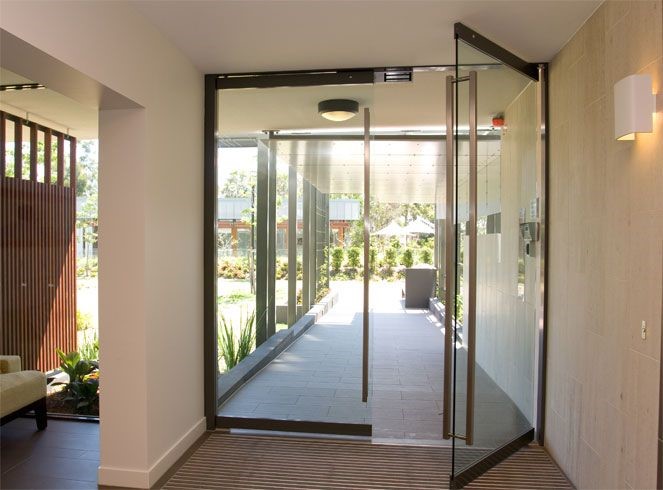 Mẹo hay chọn lắp cửa kính cường lực 10 ly 2 cánh chuẩn đẹp