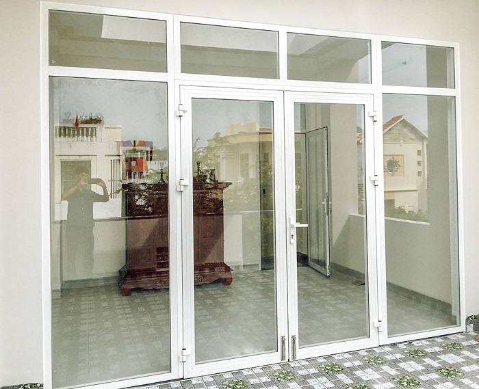 Cửa nhôm Xingfa màu trắng và lý do bạn nên chọn lắp
