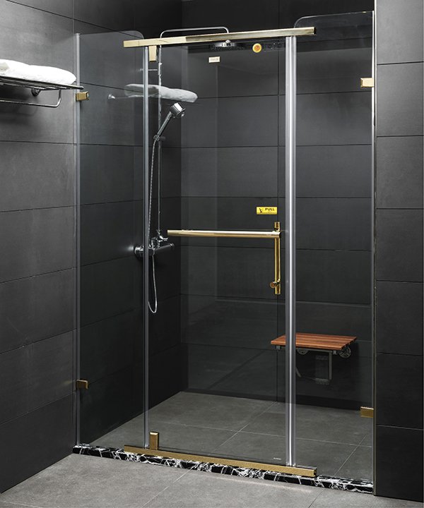 Có nên lắp đặt và sử dụng vách kính phòng tắm?