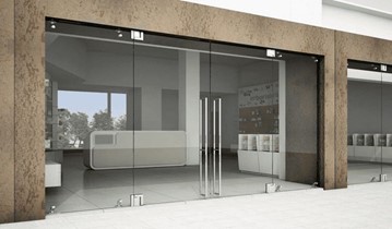 So sánh chi phí bảo trì cửa kính cường lực với các loại cửa khác