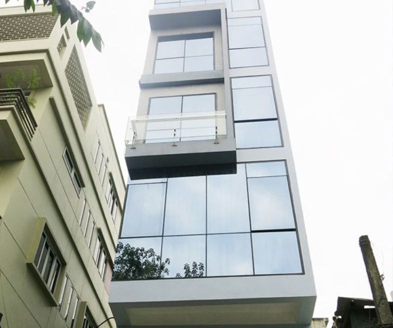 Thi công vách kính cường lực mặt tiền nhà phố ở đâu tốt nhất?