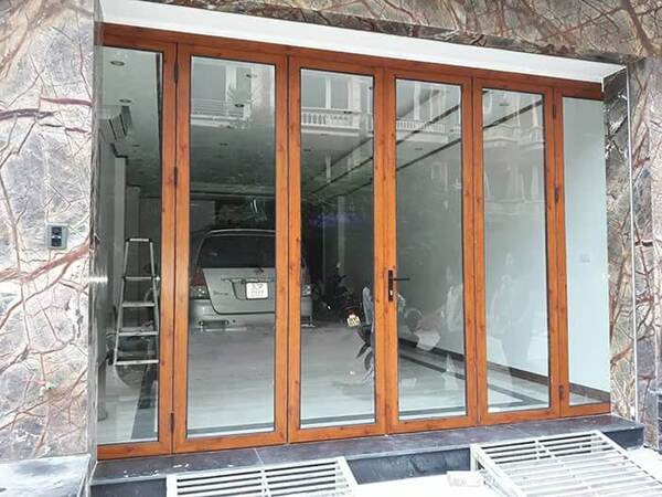 Lý do nên lắp đặt cửa nhôm Xingfa màu vân gỗ