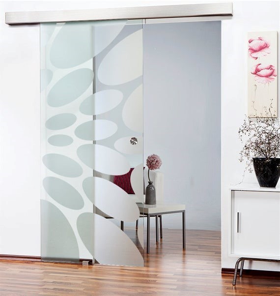 Những điều khách hàng thường thắc mắc khi mua cửa kính cường lực