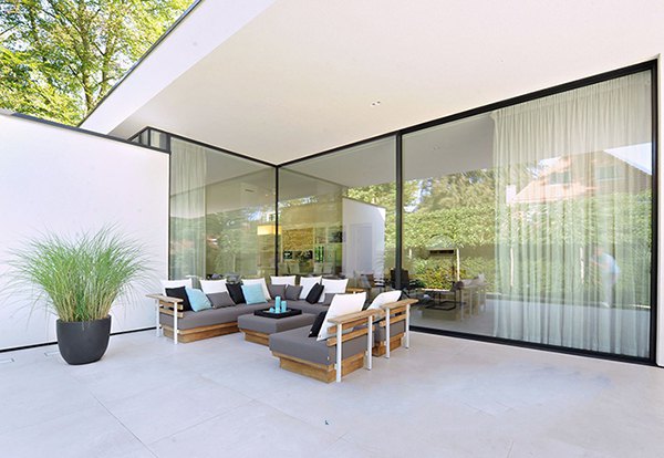 Bảng giá lắp đặt vách kính cường lực